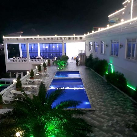 Hotel Zura Palace Кваріаті Екстер'єр фото