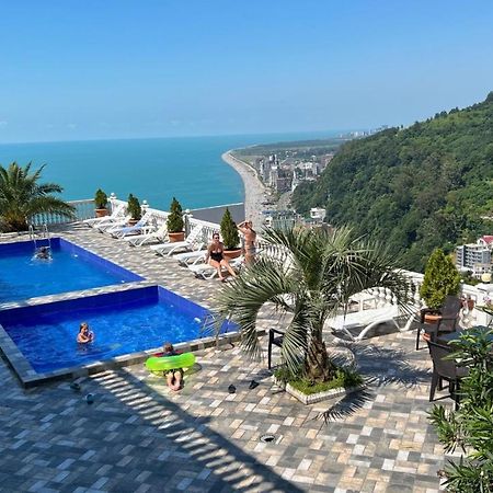 Hotel Zura Palace Кваріаті Екстер'єр фото