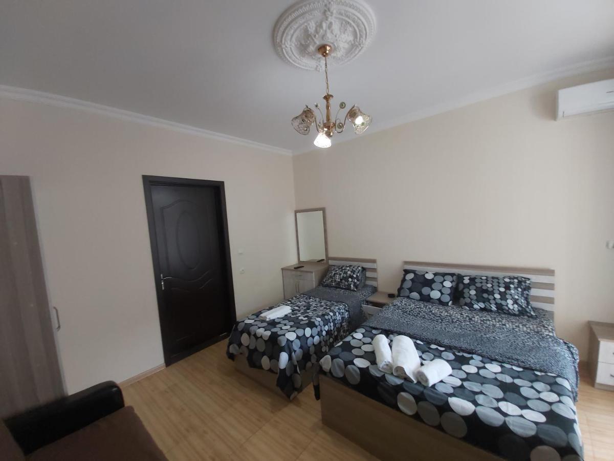 Hotel Zura Palace Кваріаті Екстер'єр фото