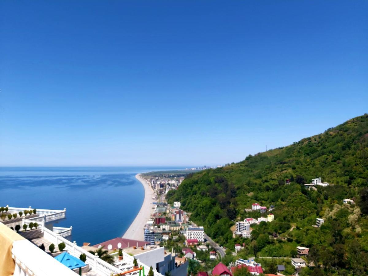 Hotel Zura Palace Кваріаті Екстер'єр фото
