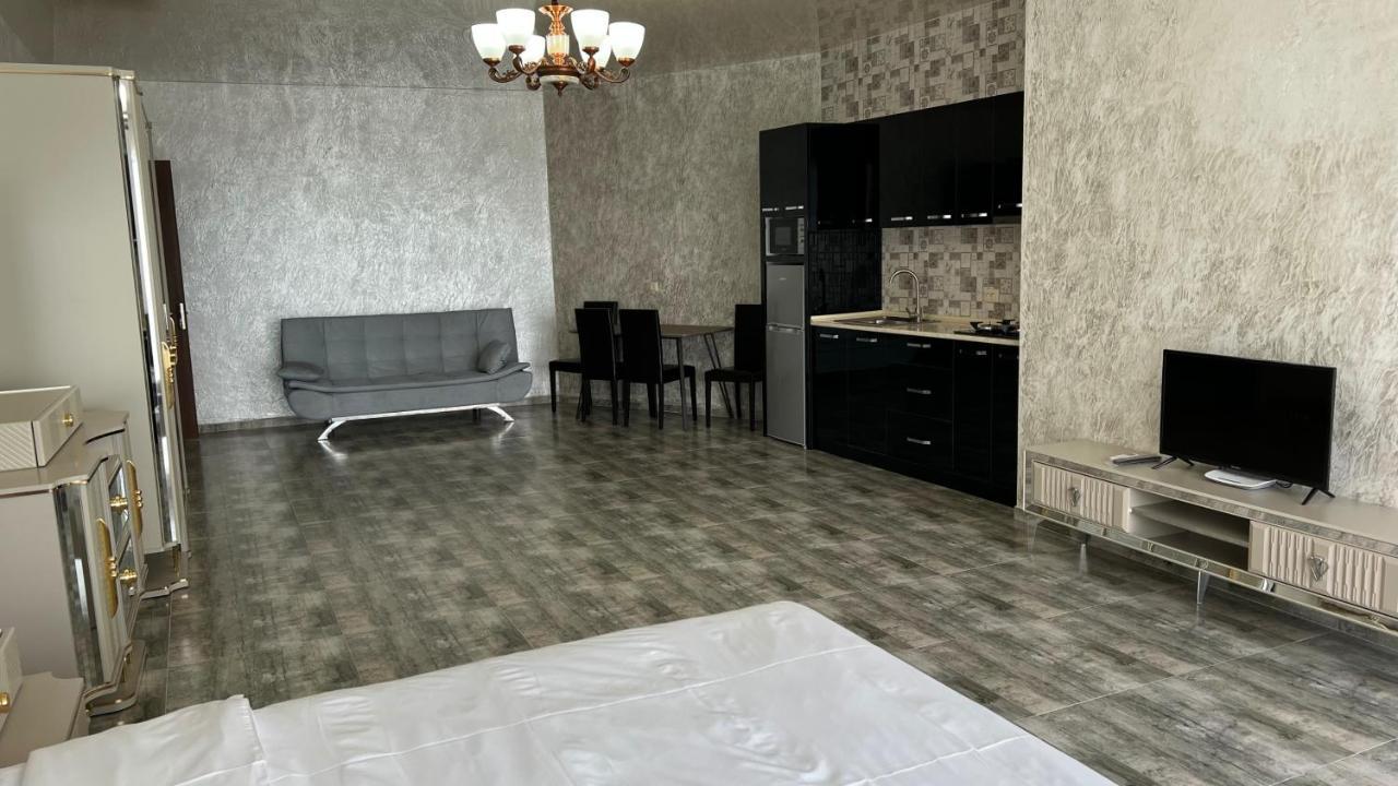 Hotel Zura Palace Кваріаті Екстер'єр фото